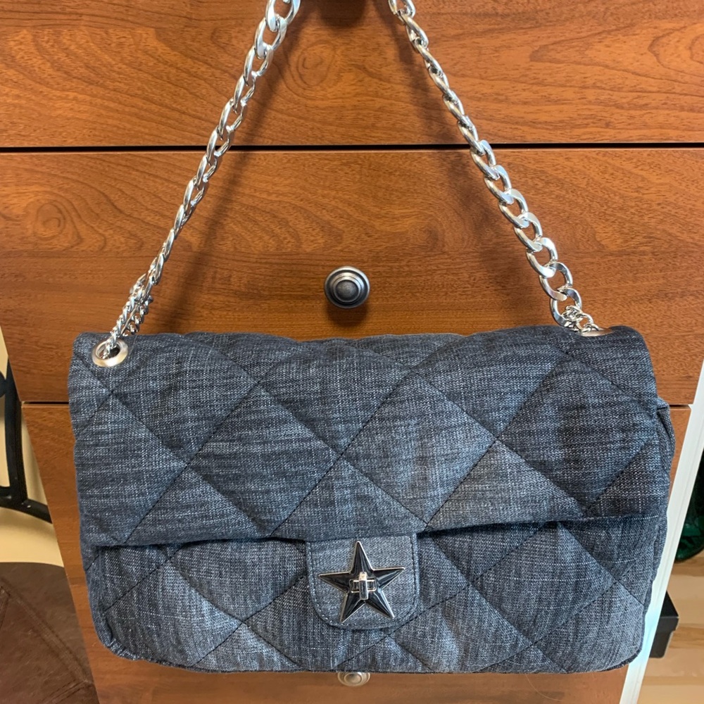 NWOT Quilted Chain Shoulder Bag chanelvibes